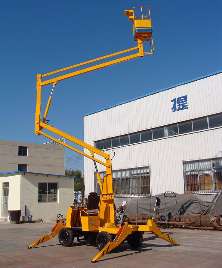 14米拖車折臂式升降平臺(tái)